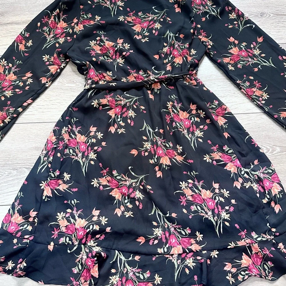 Francesca’s Mi Ami Charlotte Floral Mini Wrap Dress - Picture 15 of 15